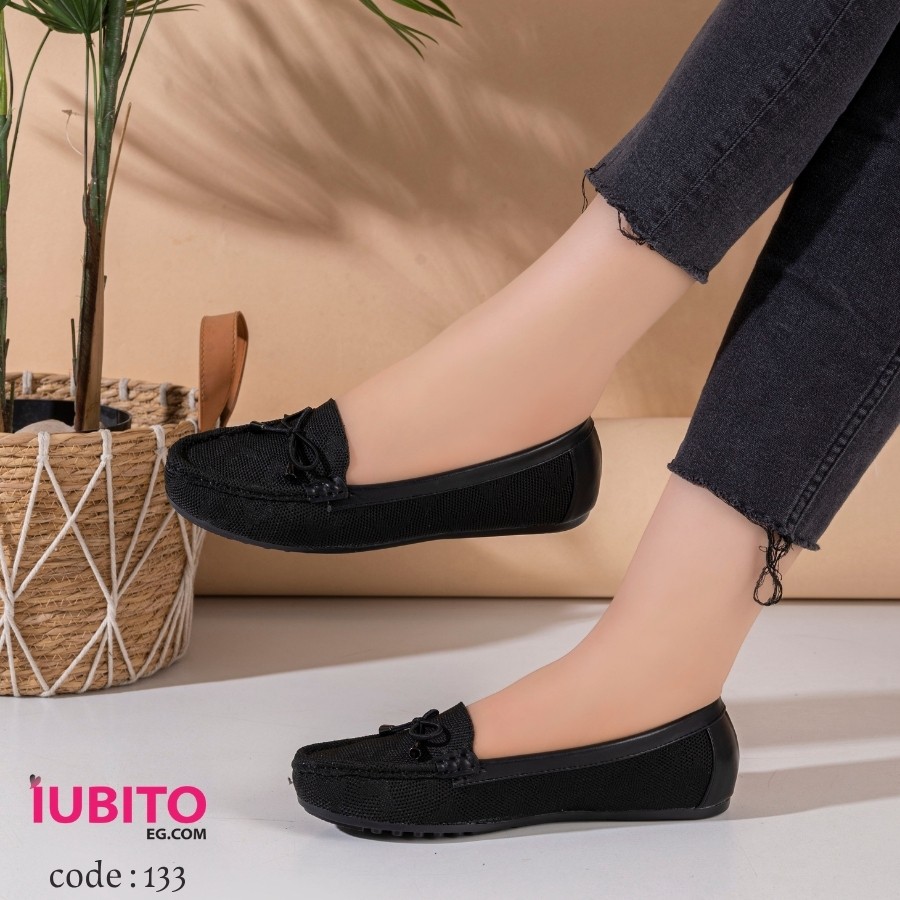 Women's flat shoes - black - code (133)