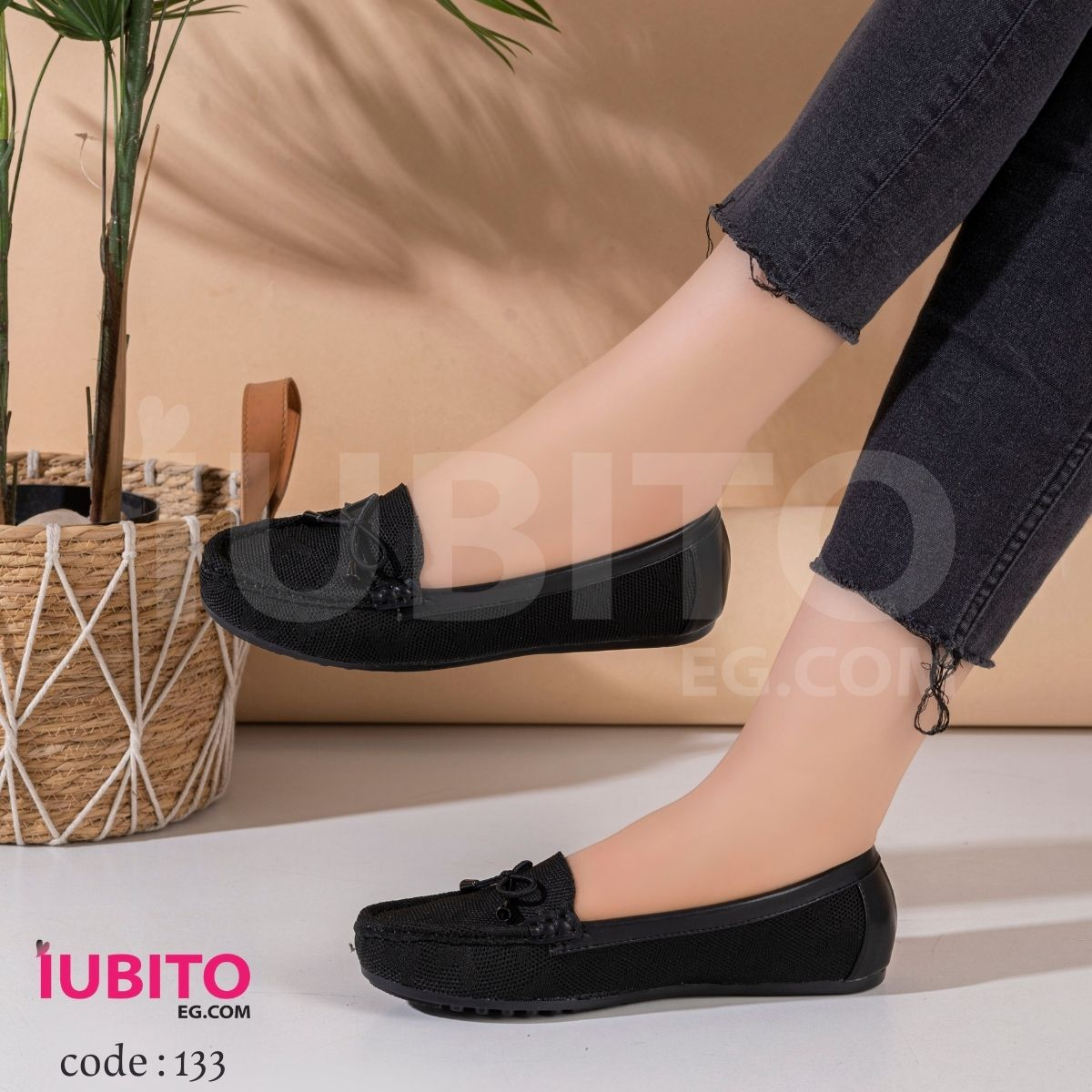 Women's flat shoes - black - code (133)