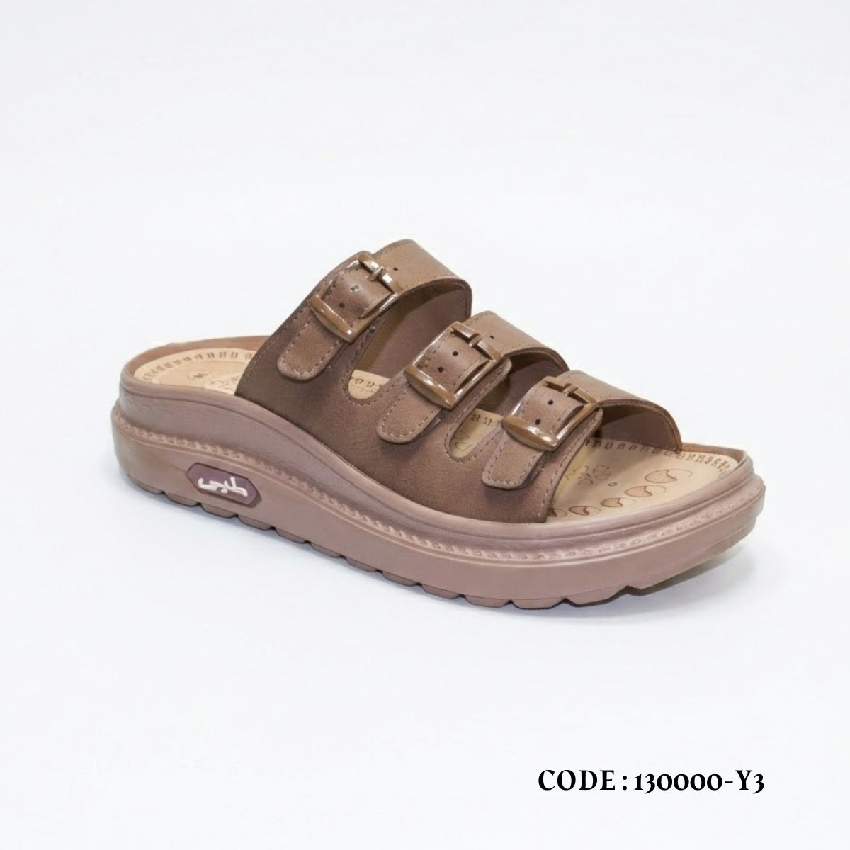 صندل سلايد طبي مريح بثلاثة أحزمة ونعل بورتان مرتفع - موديل 130000-Y3 - كافيه