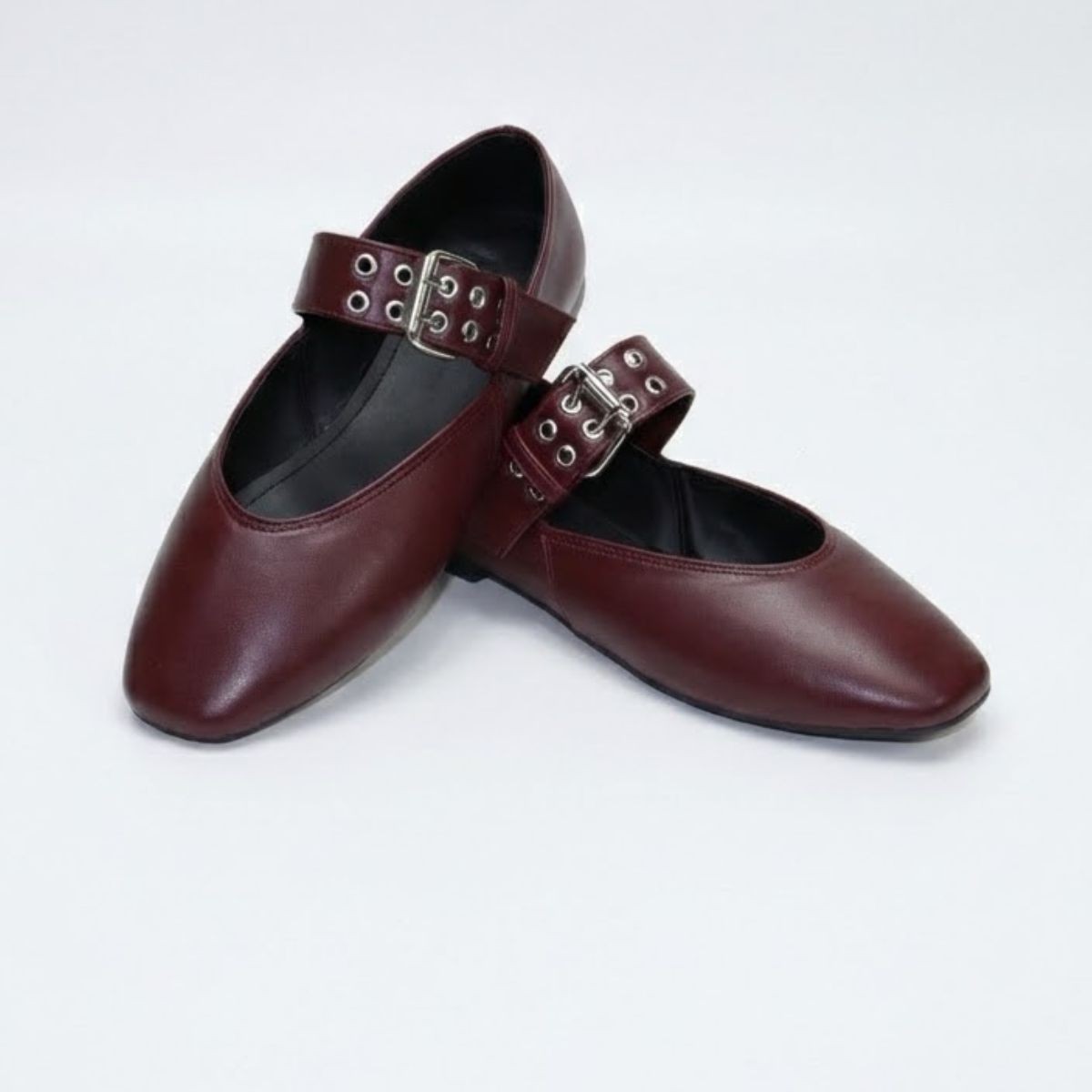 حذاء فلات ماري جين بإبزيم وجلد صناعي مستورد – لون برغندي (101-A21)