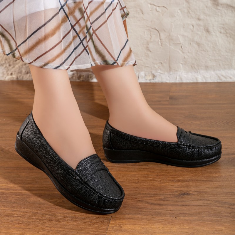 Women's shoes, 3 cm heel - black - code (130)